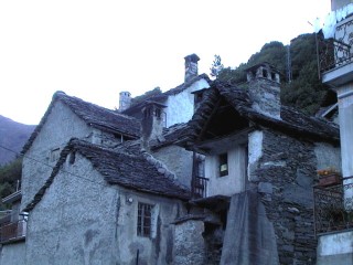 moncucco219.jpg (22698 bytes)