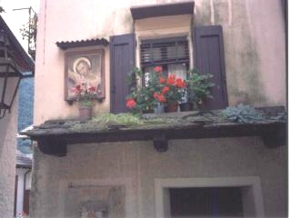 crealla06.JPG (11781 byte)