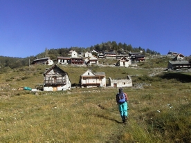 salei04.jpg (49932 bytes)