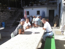 salei16.jpg (51197 bytes)
