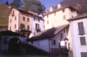 altemberg09.jpg (46969 bytes)