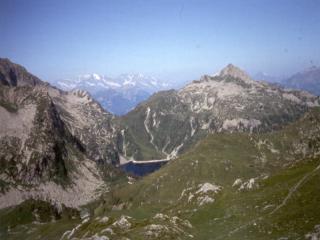 fontan06.JPG (12987 byte)